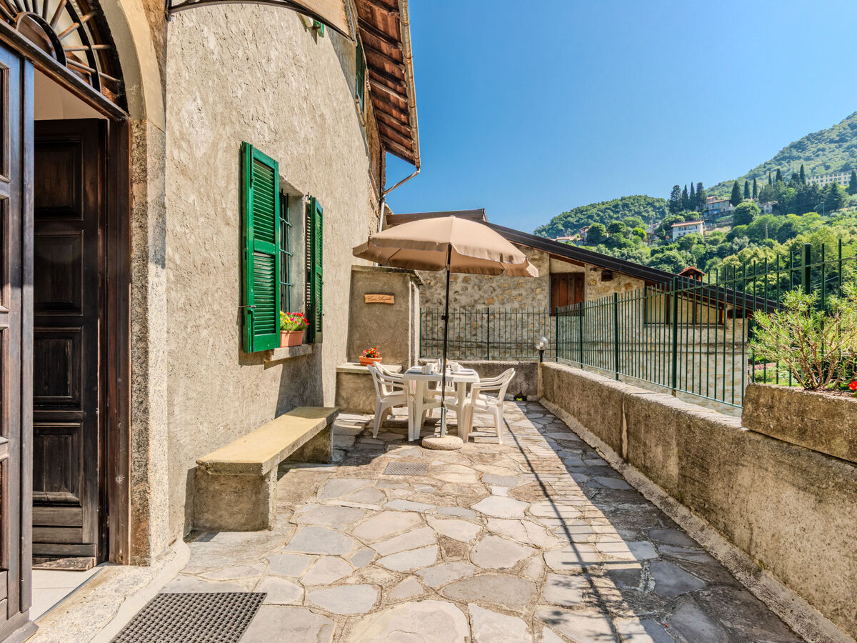 Maison Angela à Varenna, 1,3 km du lac - Photo 27