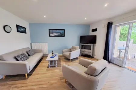 Maison mitoyenne avec jardin clos à 3 min de plage : photo 2