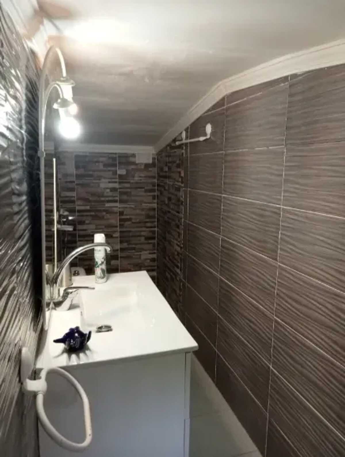 Appartement 2 chambres avec piscine et vue montagne - Photo 12