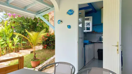 Bungalow charmant à Capesterre-Belle-Eau, 35 m², piscine : photo 3