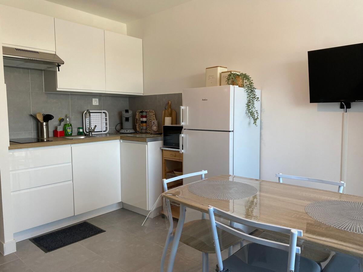 Appartement 20 m² balcon, 5 min des Thermes - Photo 4