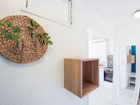 Appartement rénové aux Sablettes, vue mer, garage : photo 8