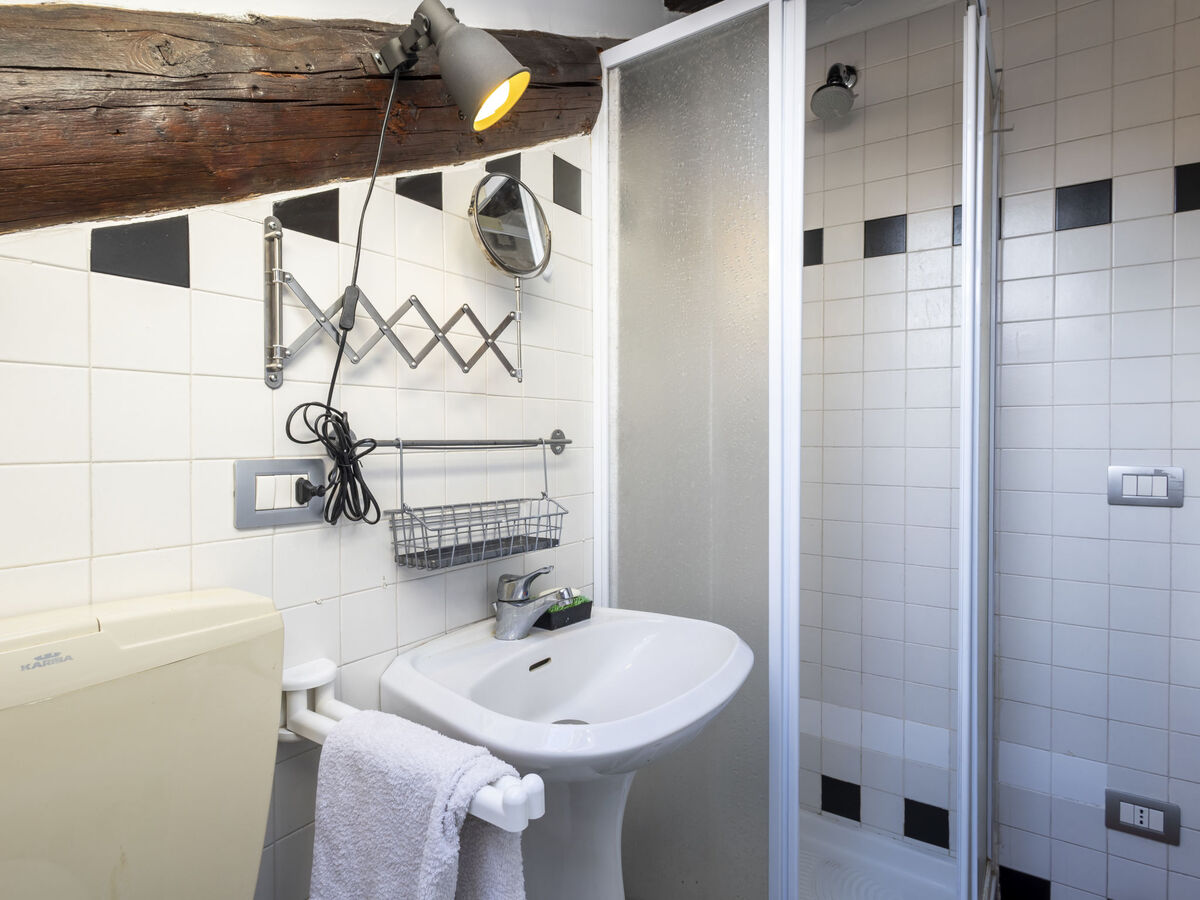 Appartement mansardé Milan, à 500 m de La Cène de Vinci - Photo 19