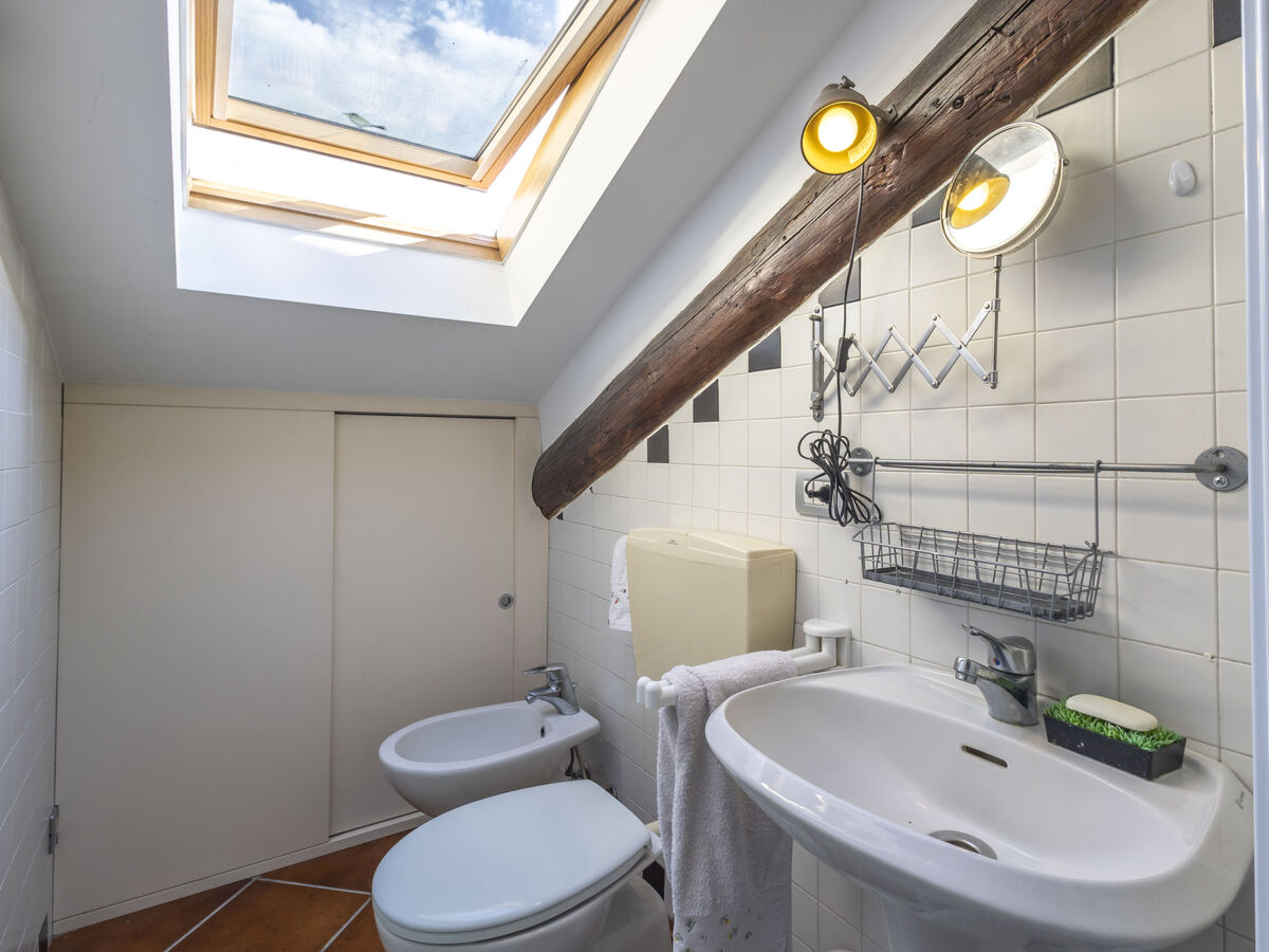 Appartement mansardé Milan, à 500 m de La Cène de Vinci - Photo 20