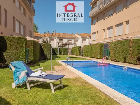 Triplex 3 chambres avec jacuzzi et piscine à Calonge : photo 23