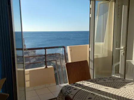 Location appartement à Sète, Appartement T2 rénové avec accès direct plage