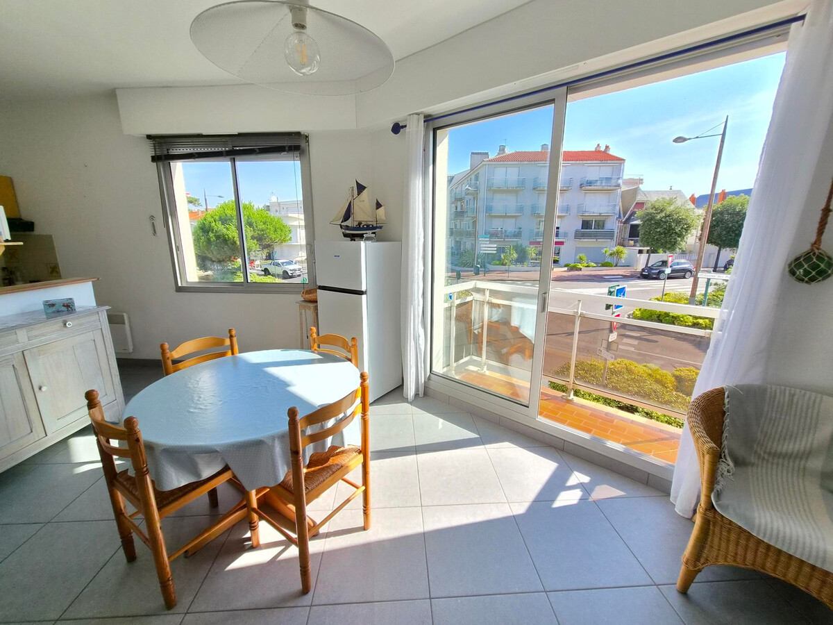 Studio 30m² aux Sables-d'Olonne, 200m de la plage - Photo 3