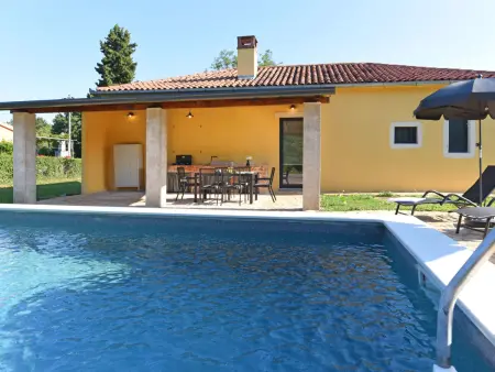 Location maison à Labin, Nina