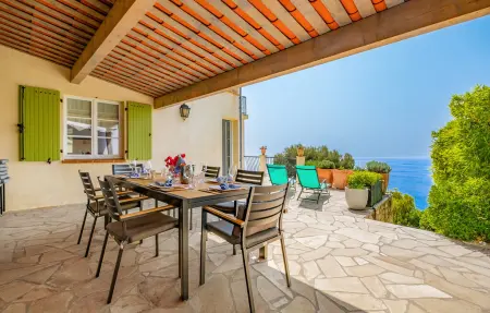 Maison 5 chambres avec piscine et vue mer à Eze : photo 7