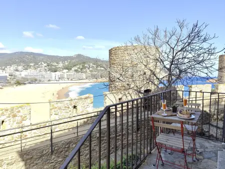 Maison charmante dans vieille ville fortifiée de Tossa de Mar - Photo 1