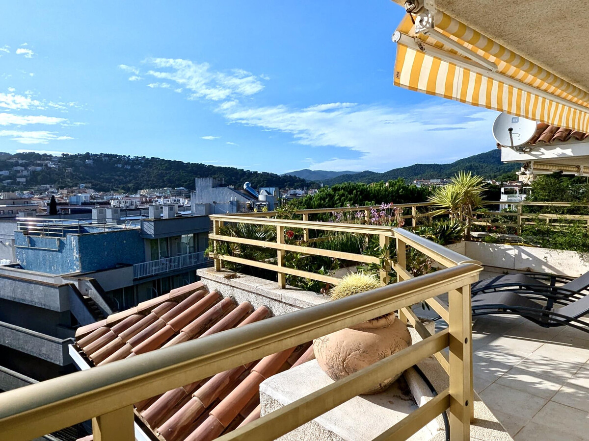 Appartement 6 pers., 3 chambres, terrasse vue village à Tossa de Mar - Photo 3