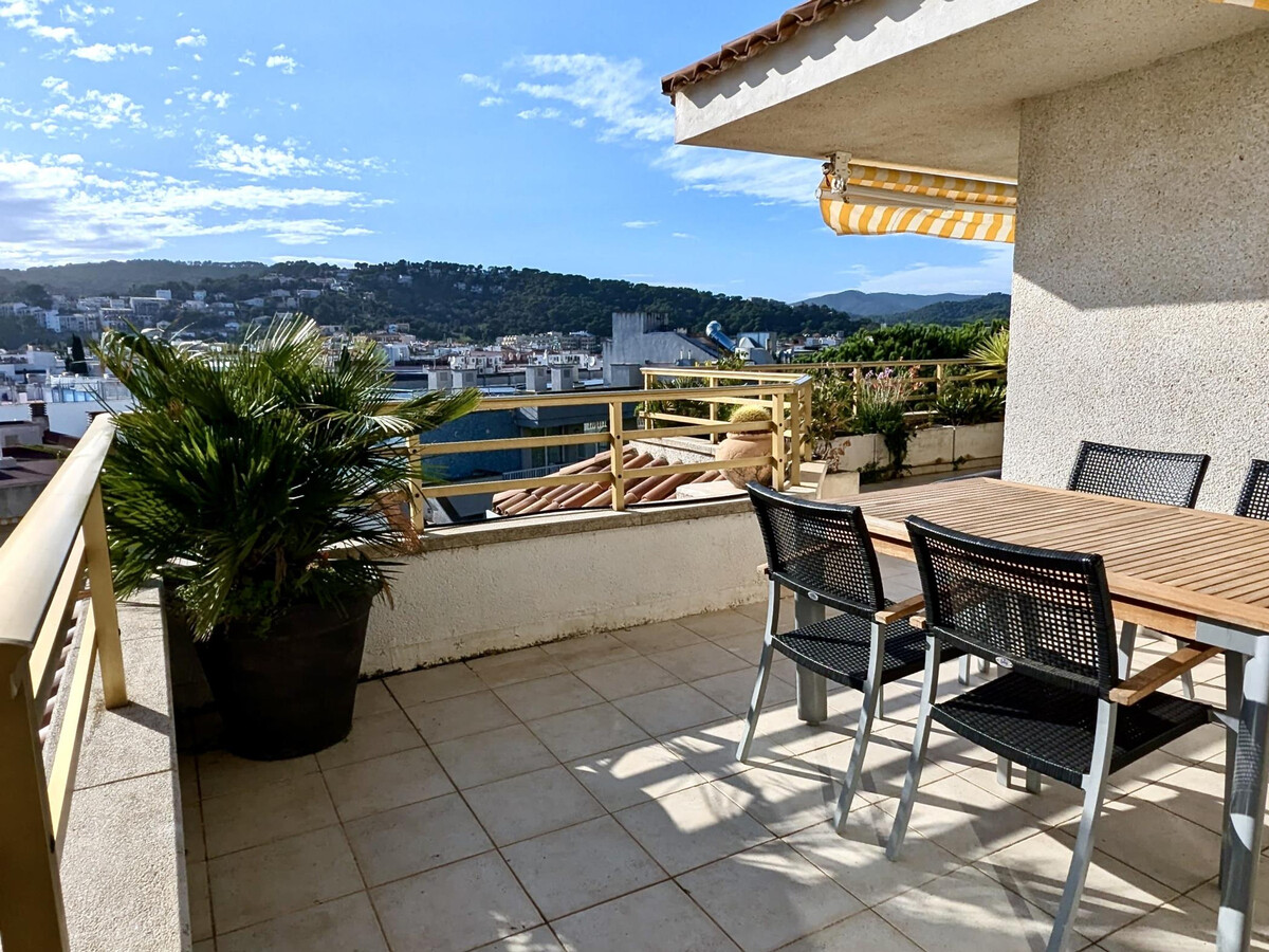 Appartement 6 pers., 3 chambres, terrasse vue village à Tossa de Mar - Photo 4