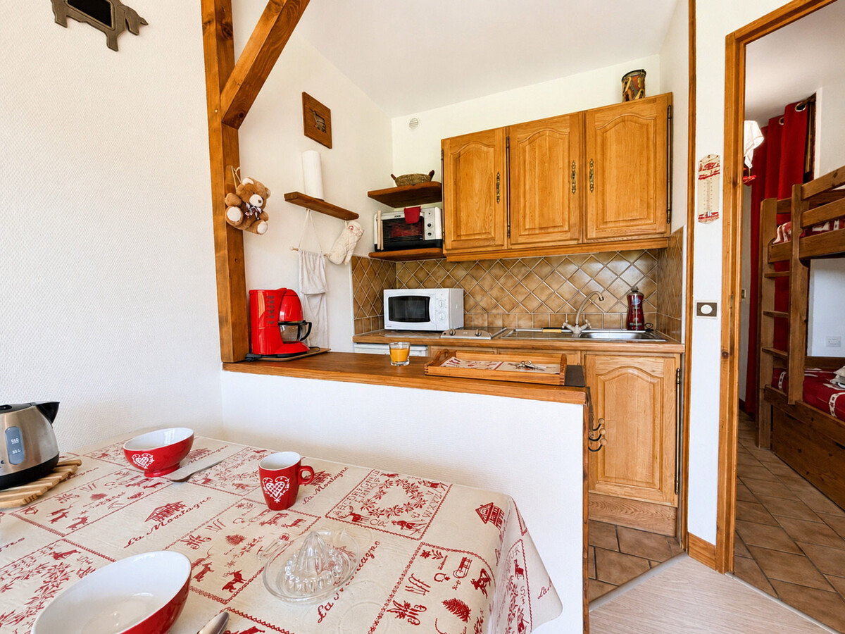 Studio cabine skis aux pieds avec vue Mont Charvin - Photo 4