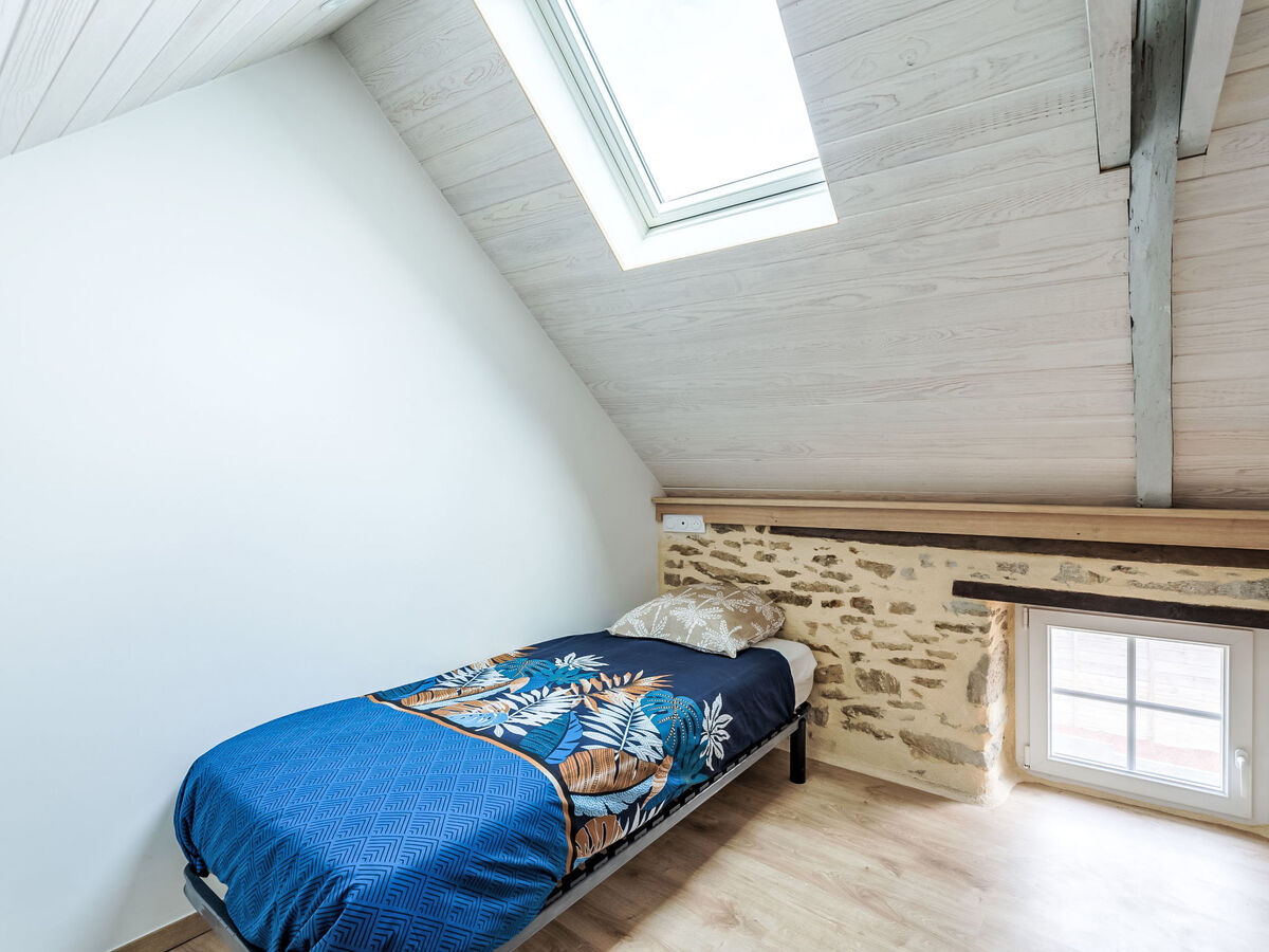 Maison de Pluméliau avec terrasse 70 m² et poêle à bois - Photo 13