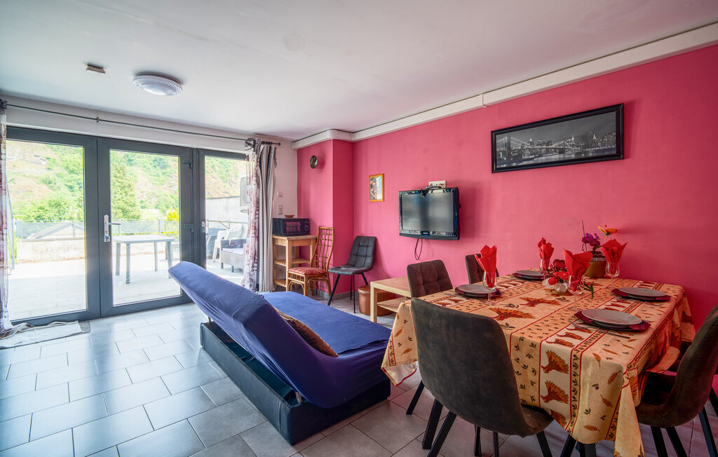 Appartement vue Meuse à Chooz, terrasse et terrain commun - Photo 1