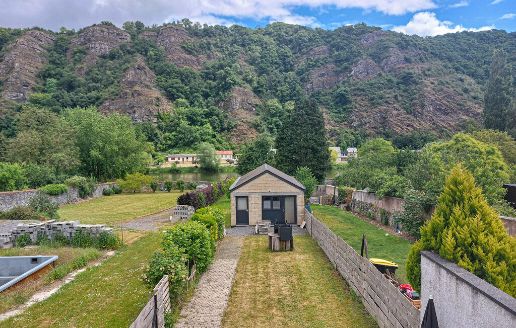 Appartement vue Meuse à Chooz, terrasse et terrain commun - Photo 7