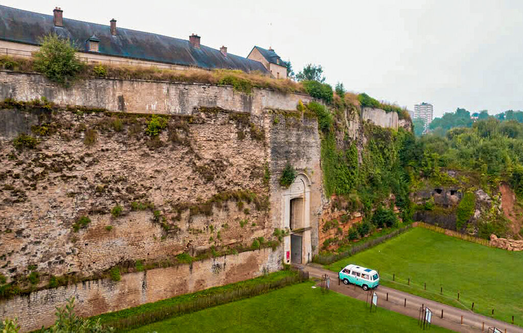 Appartement vue Meuse à Chooz, terrasse et terrain commun - Photo 18