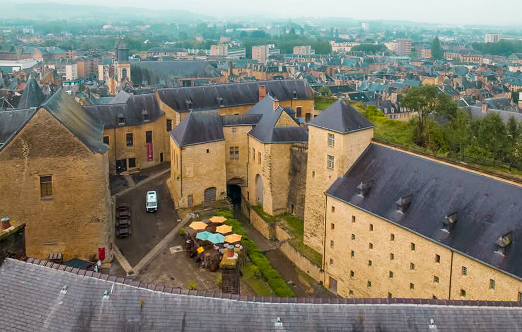 Appartement vue Meuse à Chooz, terrasse et terrain commun - Photo 19