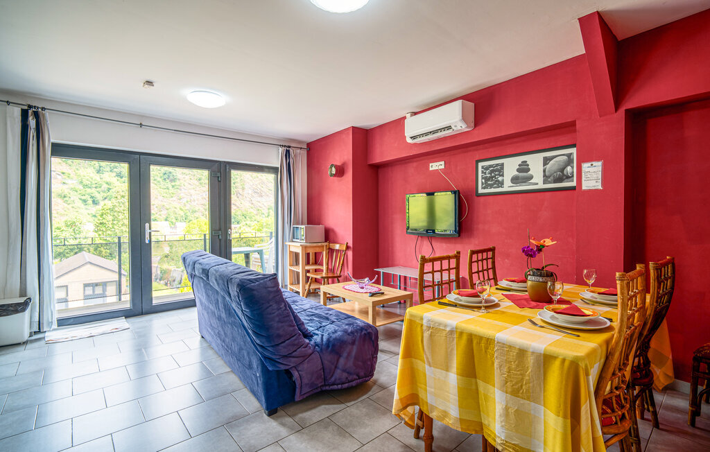 Appartement vue Meuse à Chooz, 2 chambres - Photo 3