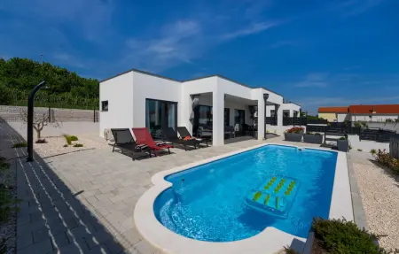 Location maison à Posedarje