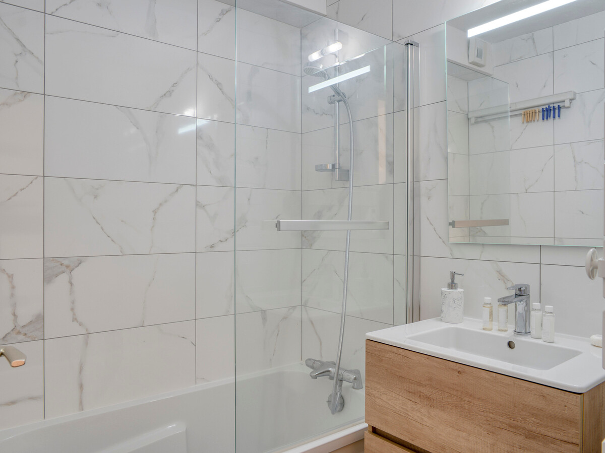 Studio rénové 27m² vue Mont-Blanc, 350m remontées mécaniques - Photo 9