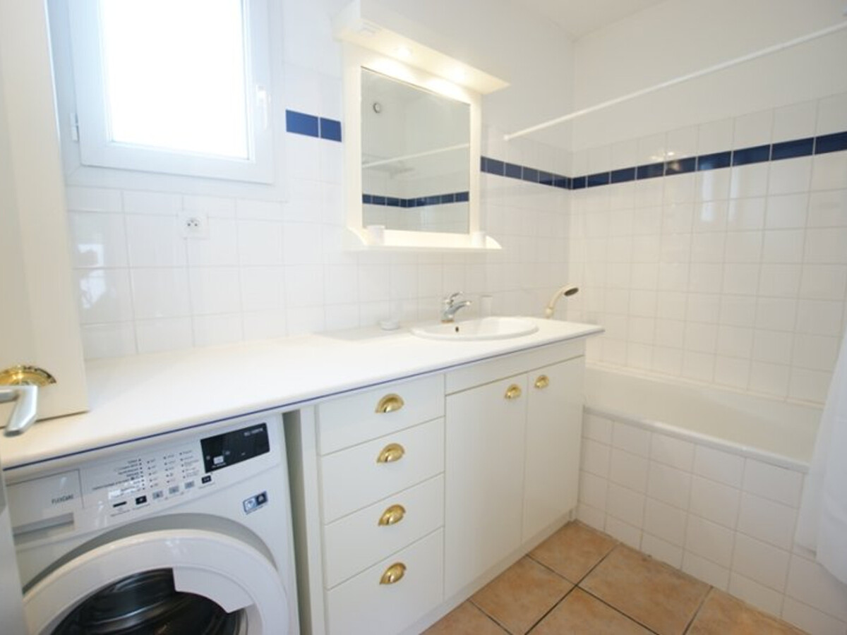 Appartement intramuros avec cour privée à Saint-Martin-de-Ré - Photo 4