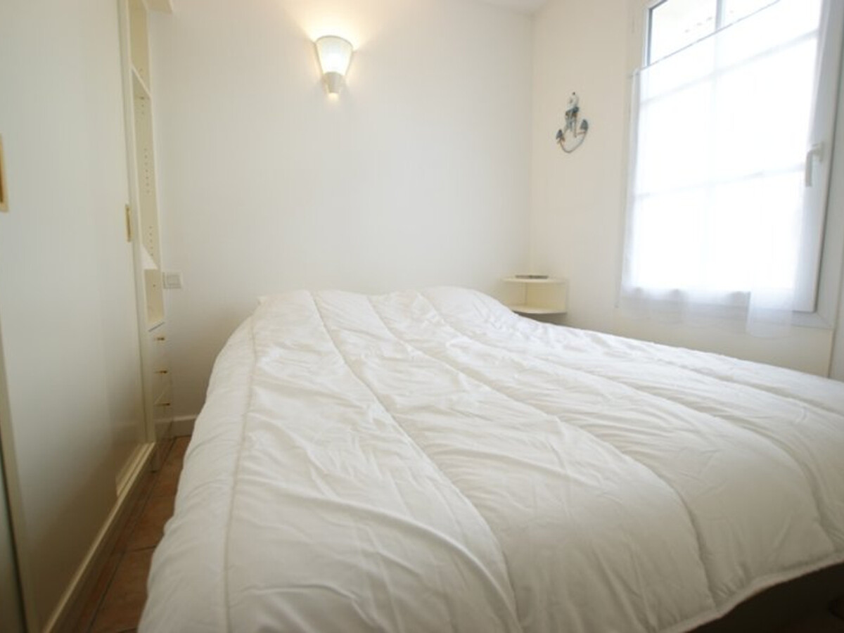 Appartement intramuros avec cour privée à Saint-Martin-de-Ré - Photo 5