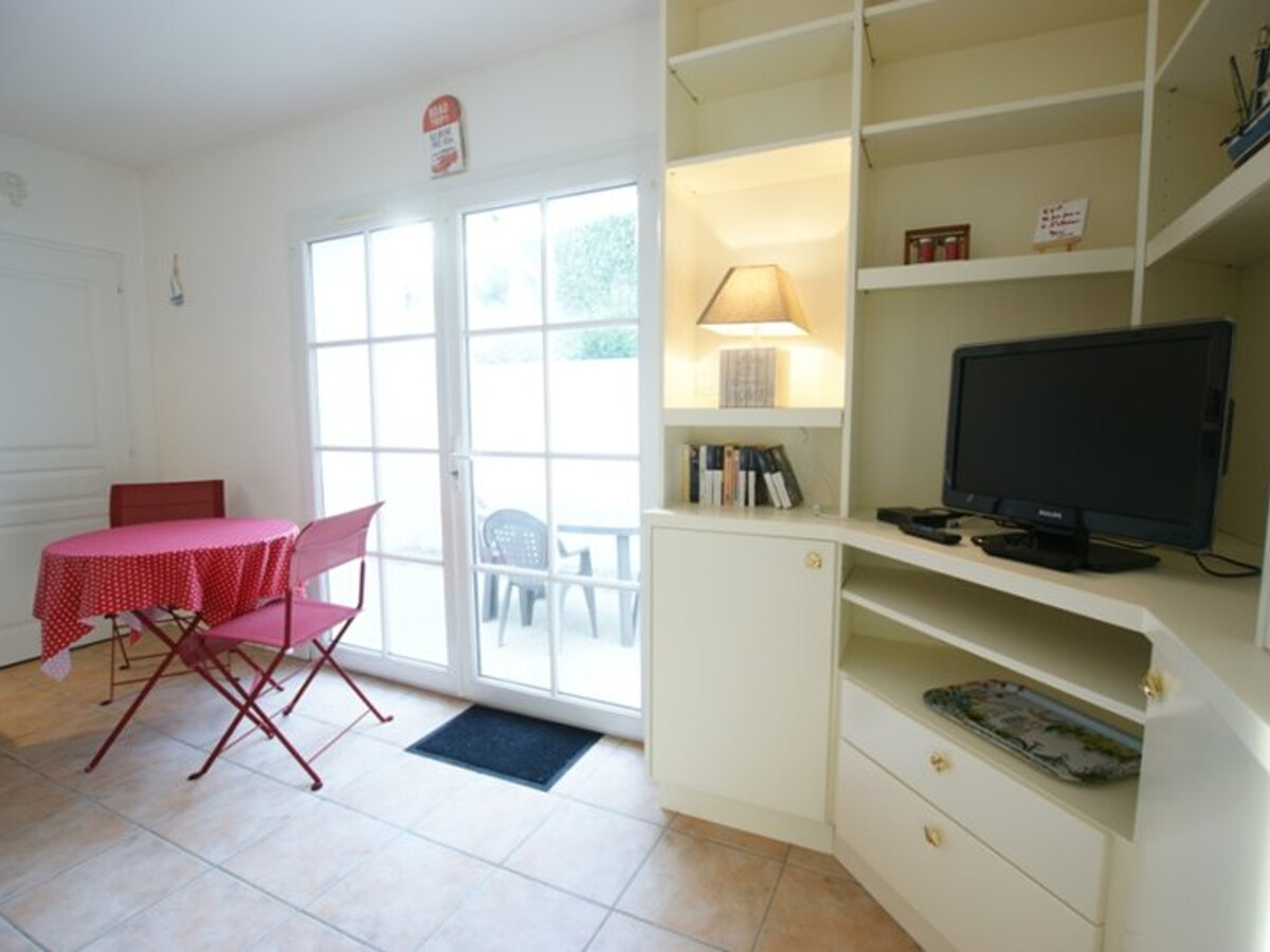 Appartement intramuros avec cour privée à Saint-Martin-de-Ré - Photo 7