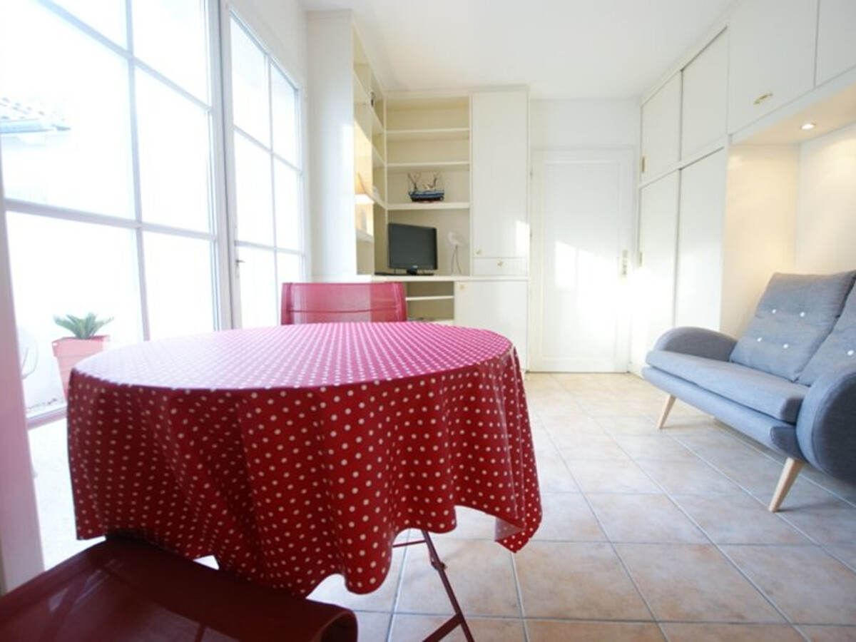 Appartement intramuros avec cour privée à Saint-Martin-de-Ré - Photo 8