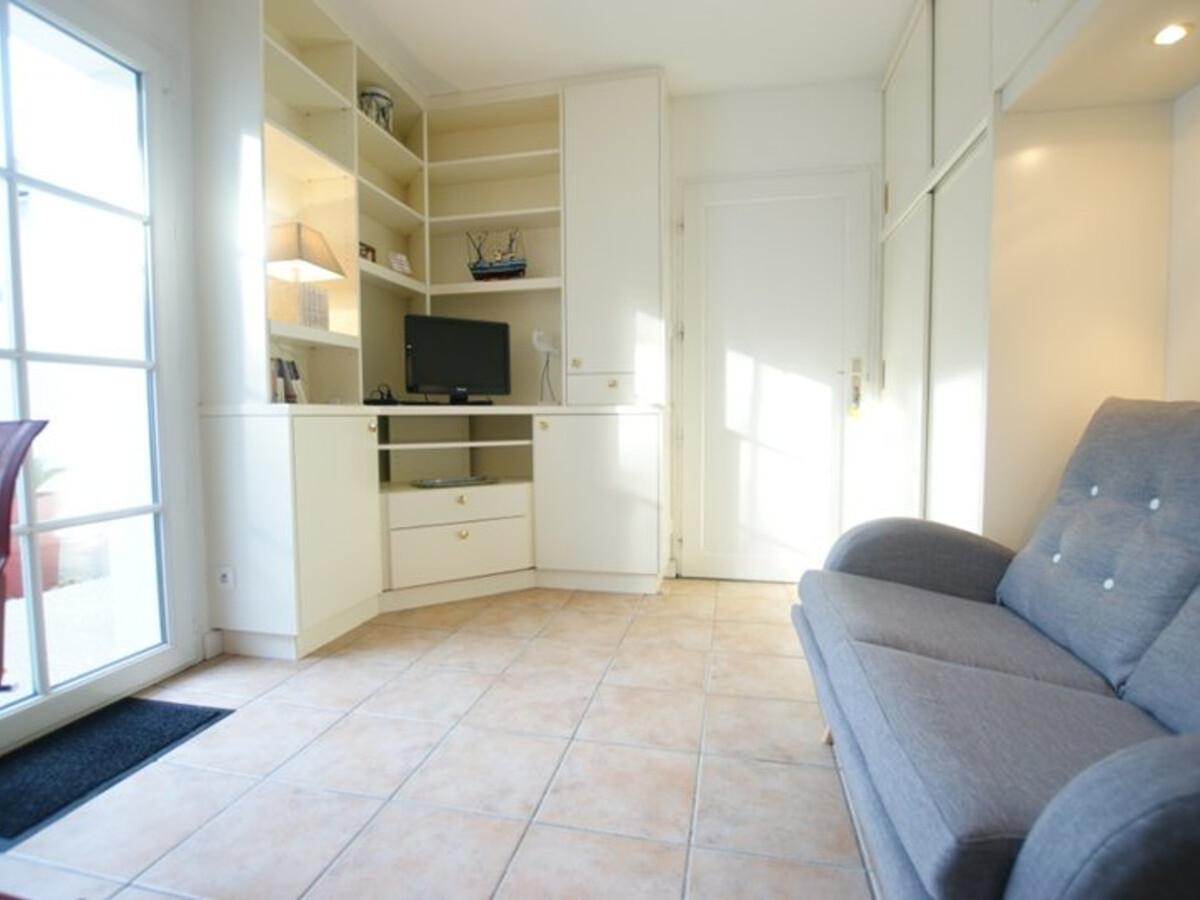 Appartement intramuros avec cour privée à Saint-Martin-de-Ré - Photo 9