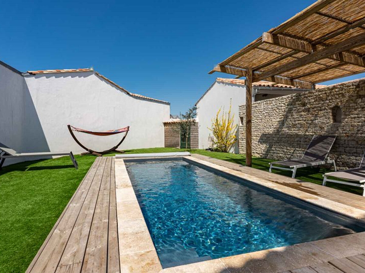 Villa Bel Ebat au Bois-Plage-en-Ré, piscine et nage à contre-courant - Photo 9
