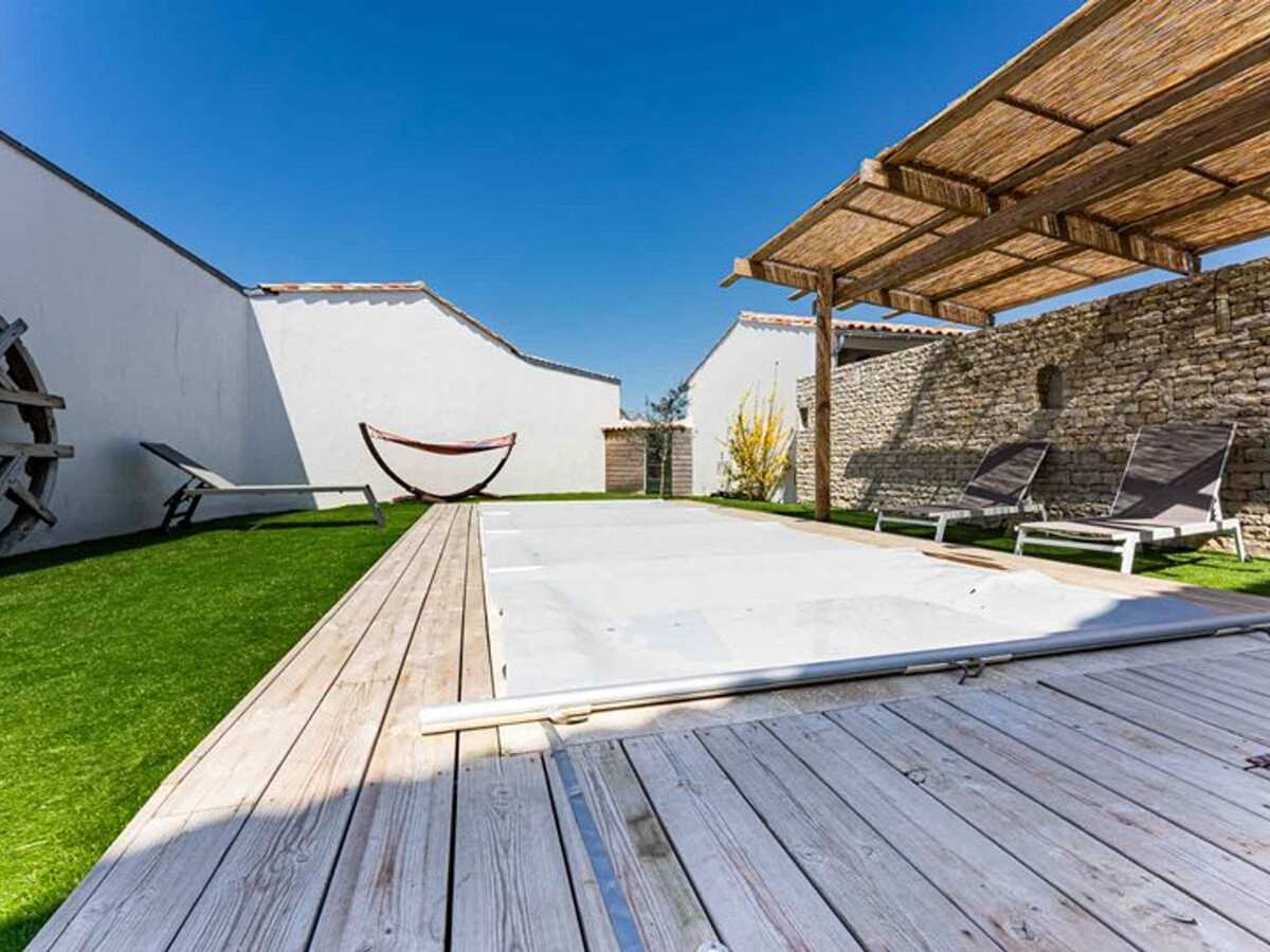 Villa Bel Ebat au Bois-Plage-en-Ré, piscine et nage à contre-courant - Photo 17
