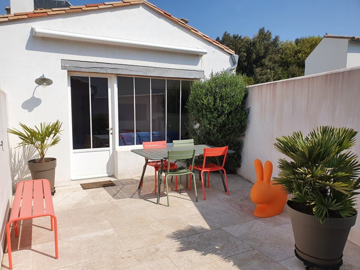 Maison 90m² 3 chambres avec cour Sud-Est à La Flotte - Photo 17
