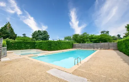 Maison du Périgord Noir avec piscine partagée : photo 9