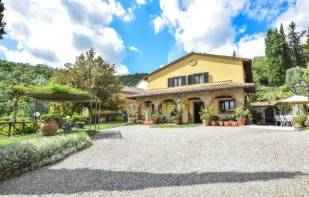 Maison 6 chambres avec piscine à Cortona : photo 2