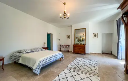 Maison en pierre 4 chambres avec piscine à Tarascon : photo 3