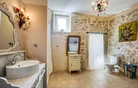 Maison en pierre 4 chambres avec piscine à Tarascon : photo 20