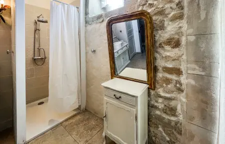 Maison en pierre 4 chambres avec piscine à Tarascon : photo 21