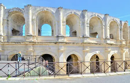 Maison en pierre 4 chambres avec piscine à Tarascon : photo 26