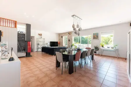 Villa spacieuse avec piscine privée à Saint-Laurent-de-Neste - Photo 3
