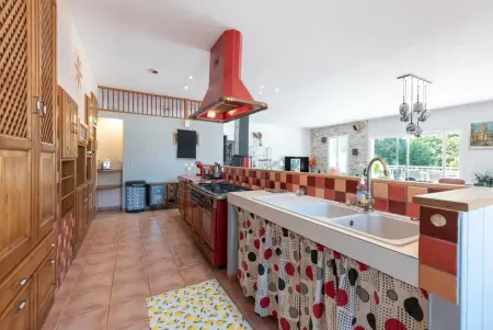 Villa spacieuse avec piscine privée à Saint-Laurent-de-Neste - Photo 4