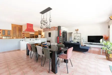 Villa spacieuse avec piscine privée à Saint-Laurent-de-Neste - Photo 10