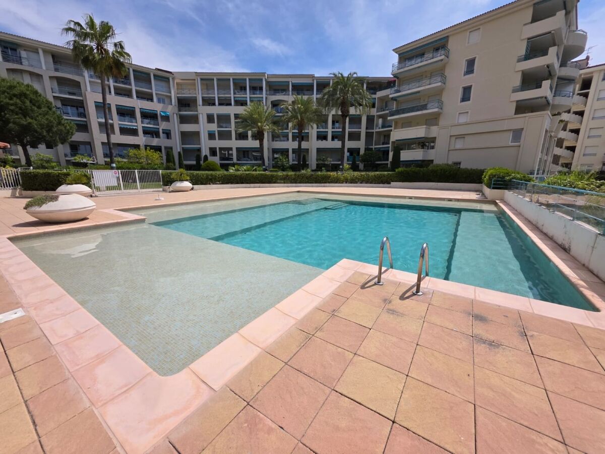 Appartement Les Pins Bleus, 100m de la plage - Photo 1