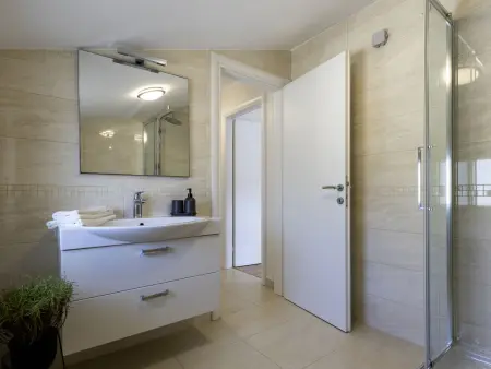 Villa Ena – Maison 5 chambres avec piscine à Labin : photo 16