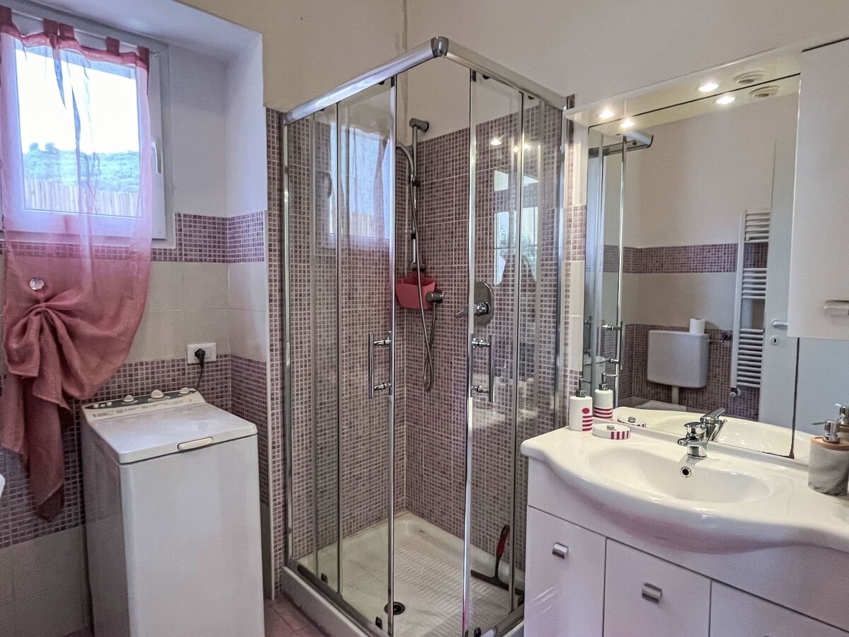 Appartement rénové 3 pièces entre mer et collines à Imperia - Photo 18