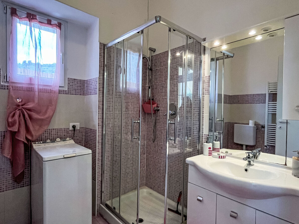 Appartement rénové 3 pièces entre mer et collines à Imperia - Photo 28