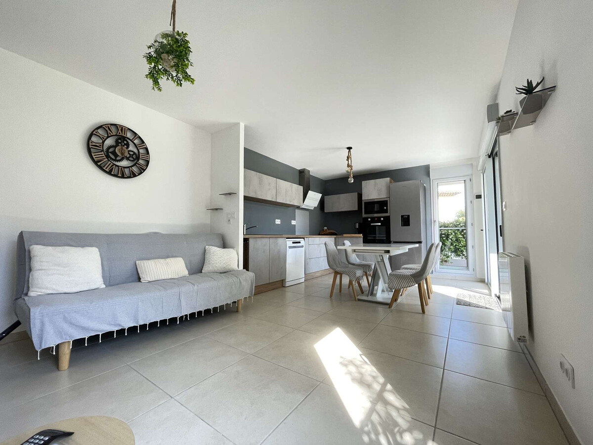 T3 neuf avec terrasse et parking au Lavandou - Photo 3