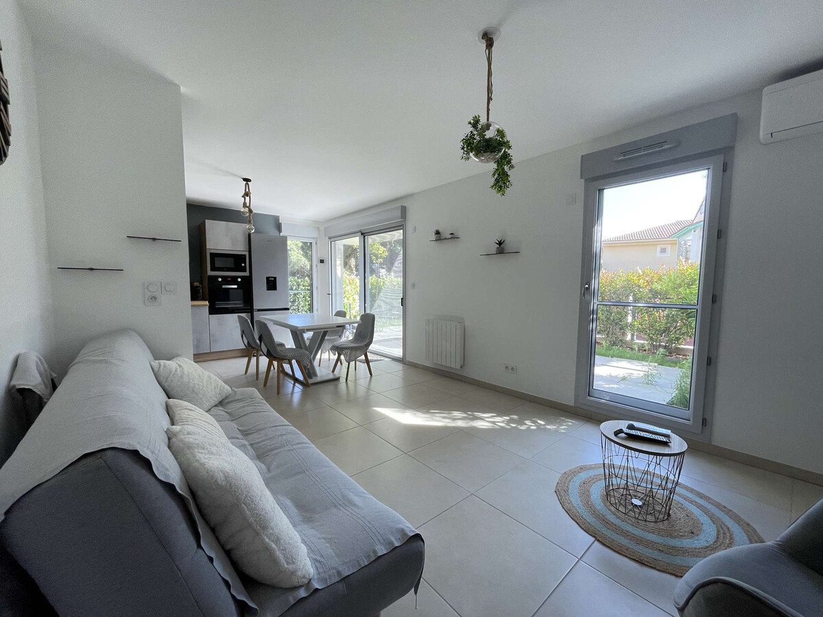 T3 neuf avec terrasse et parking au Lavandou - Photo 4