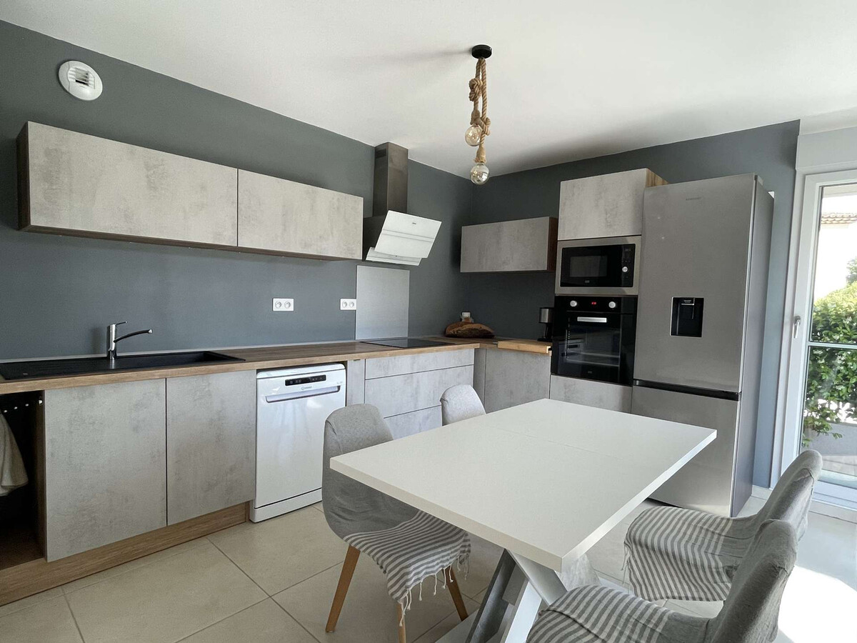 T3 neuf avec terrasse et parking au Lavandou - Photo 6