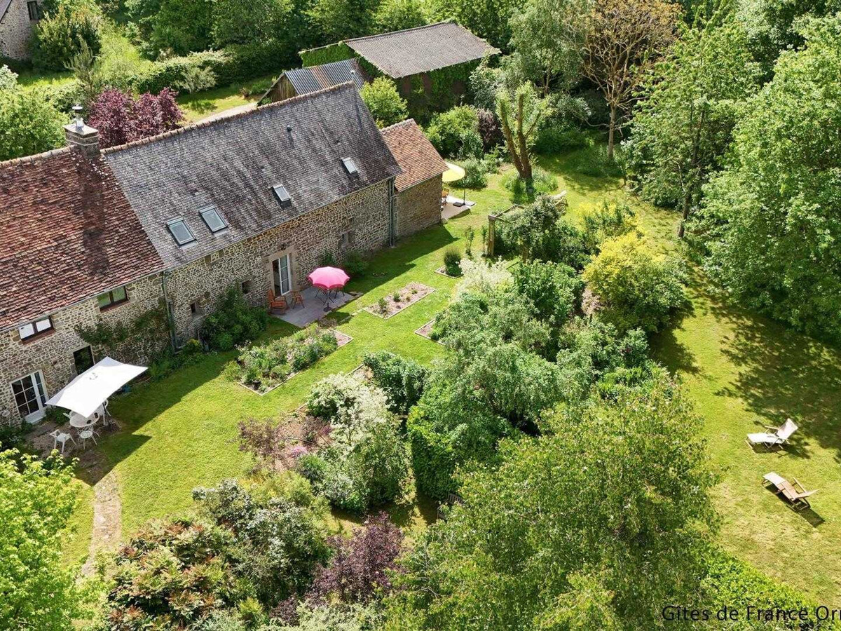 Longère 6 pers. avec jardin 4000 m² à Saint-Fraimbault - Photo 18